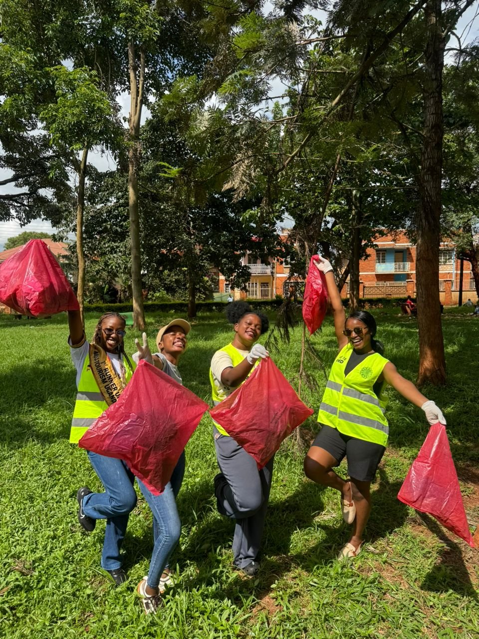 Jinja Gardens Clean up with Miss Tourism Uganda